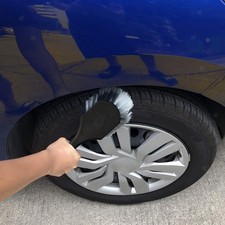 Autoreifen-Felgenbürste